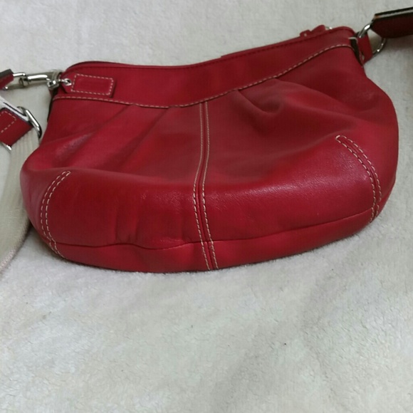 Coach purse Red - Picture 3 of 8